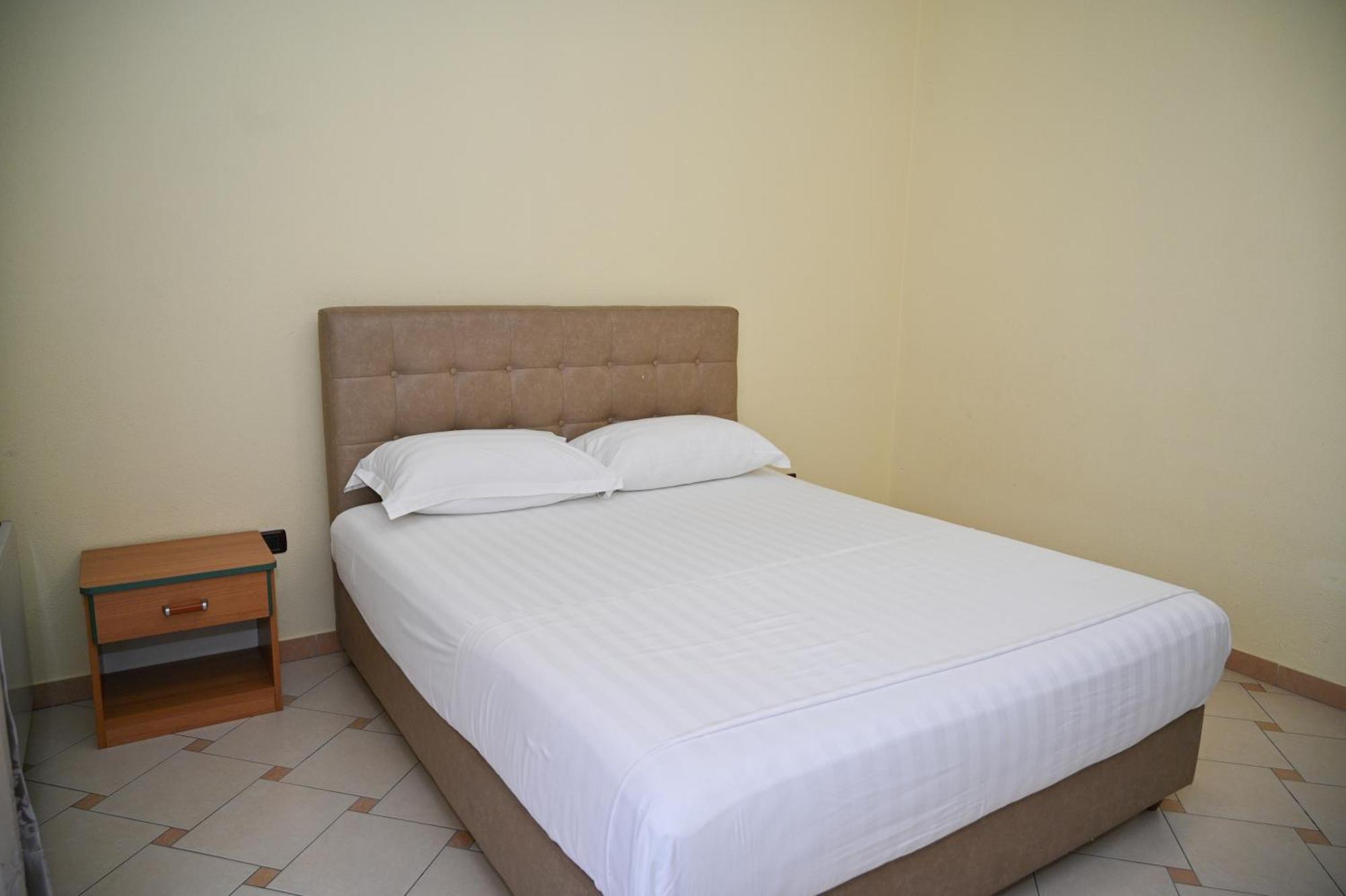 Hotel Vila Emes Durres Room photo