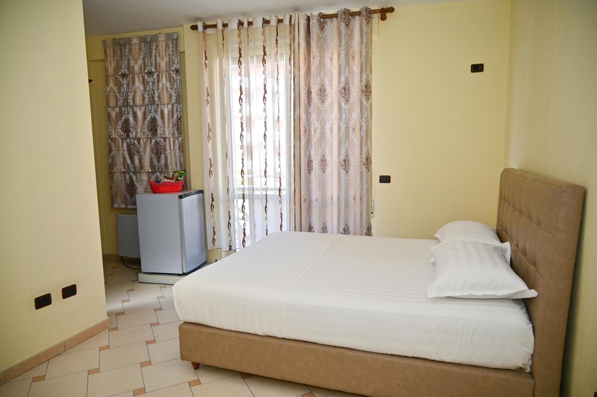 Hotel Vila Emes Durres Room photo
