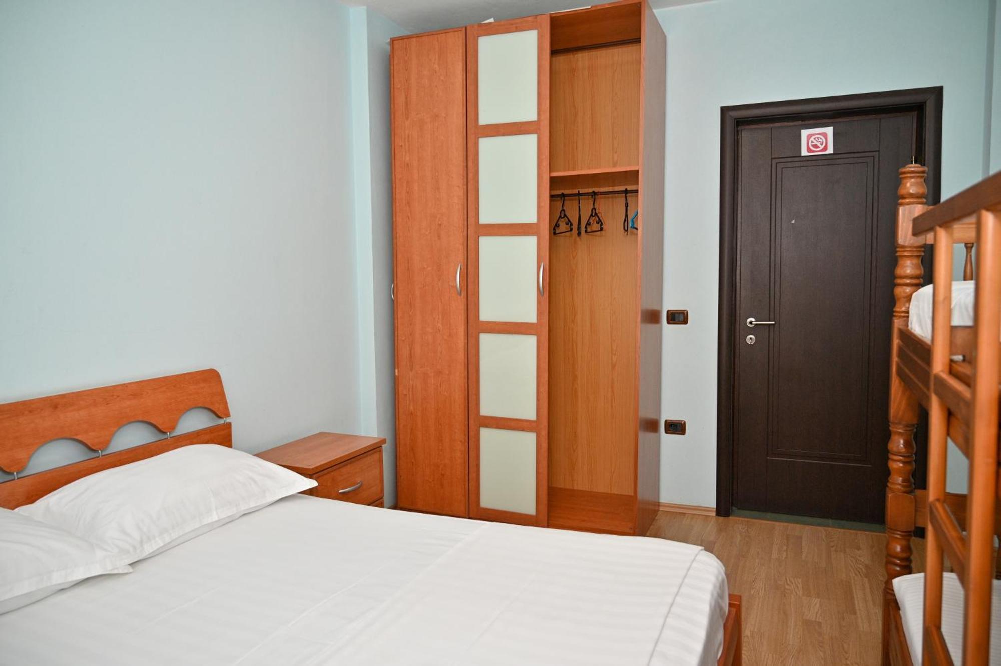 Hotel Vila Emes Durres Room photo