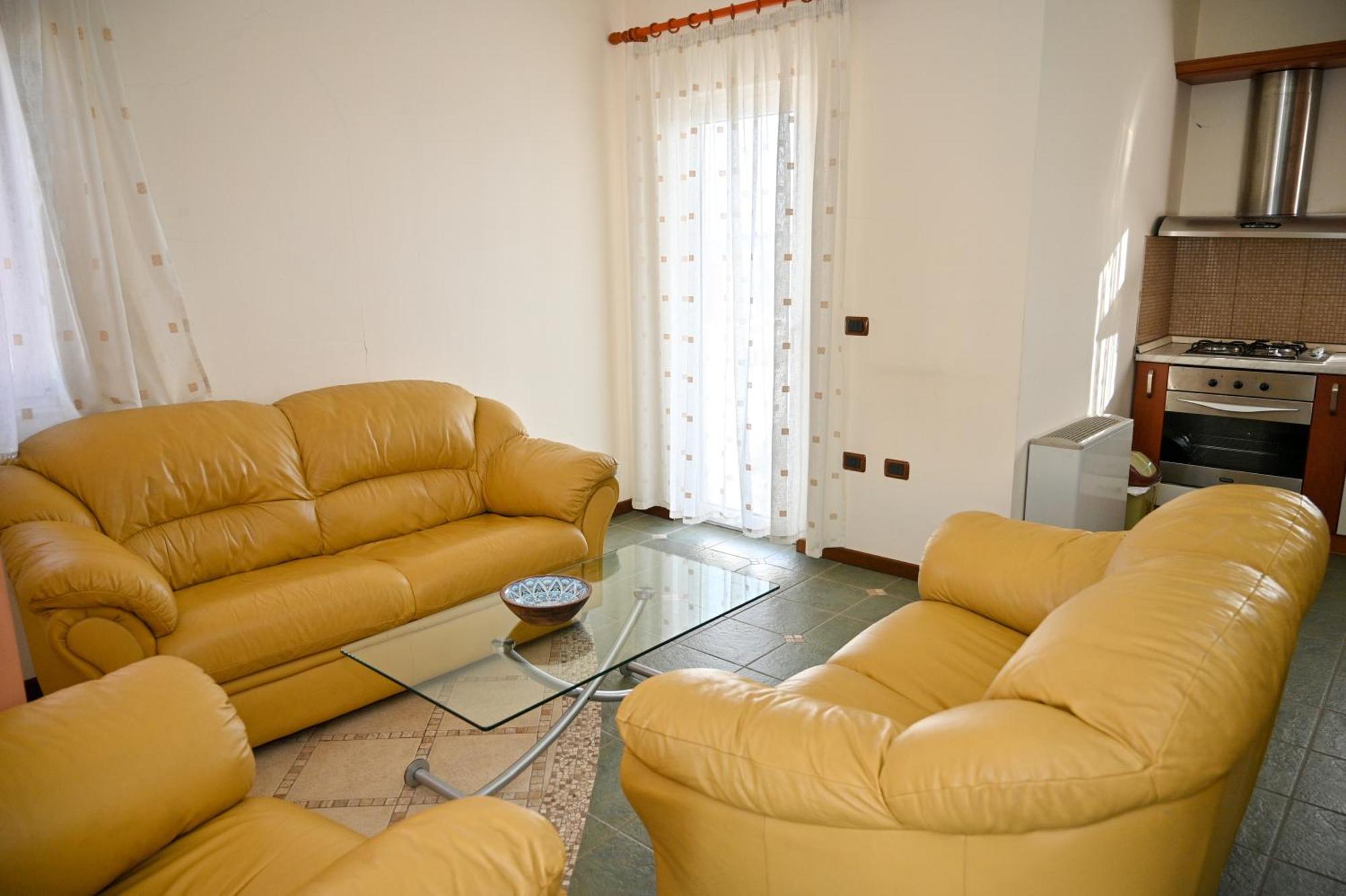 Hotel Vila Emes Durres Exterior photo