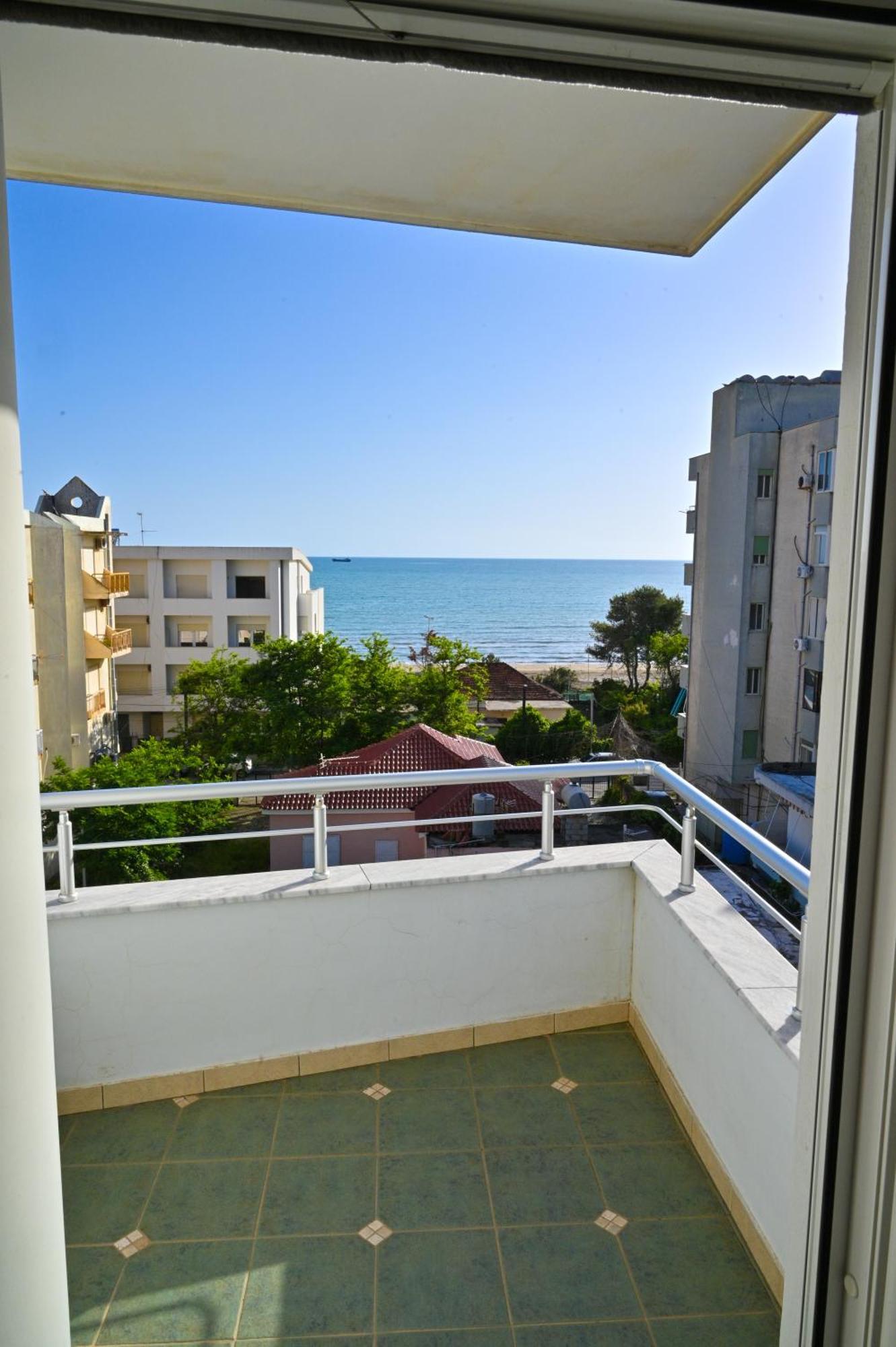 Hotel Vila Emes Durres Exterior photo