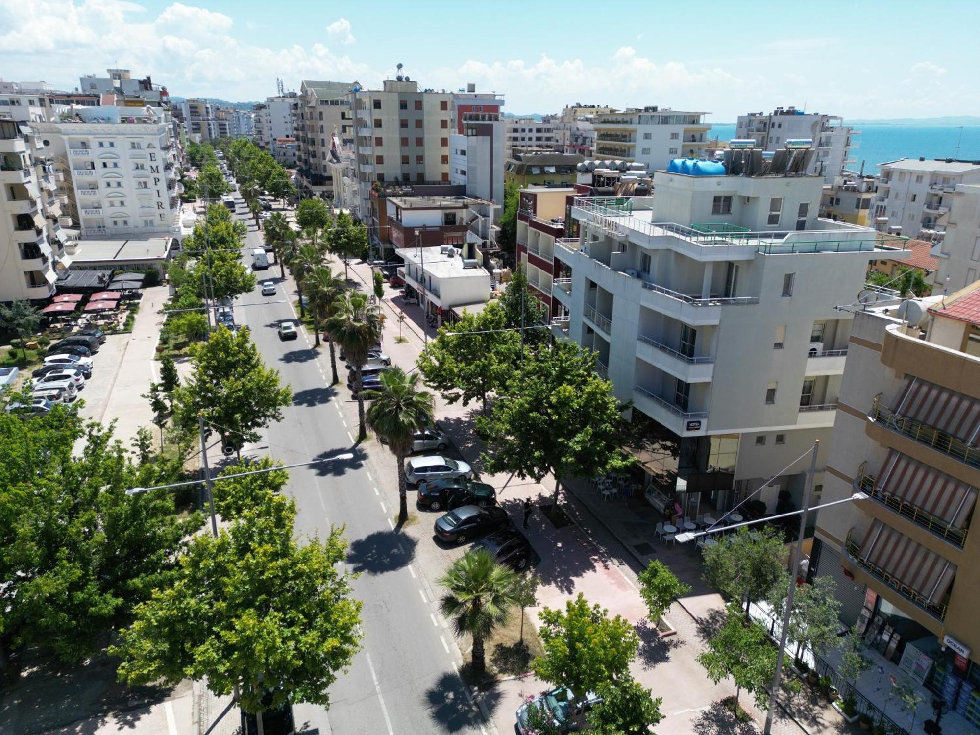 Hotel Vila Emes Durres Exterior photo